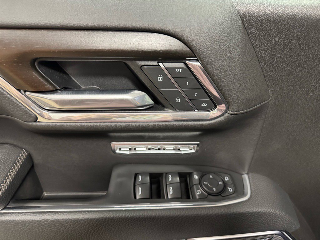 Used 2025 GMC Sierra 1500 Denali w/ Denali Reserve Package image 19