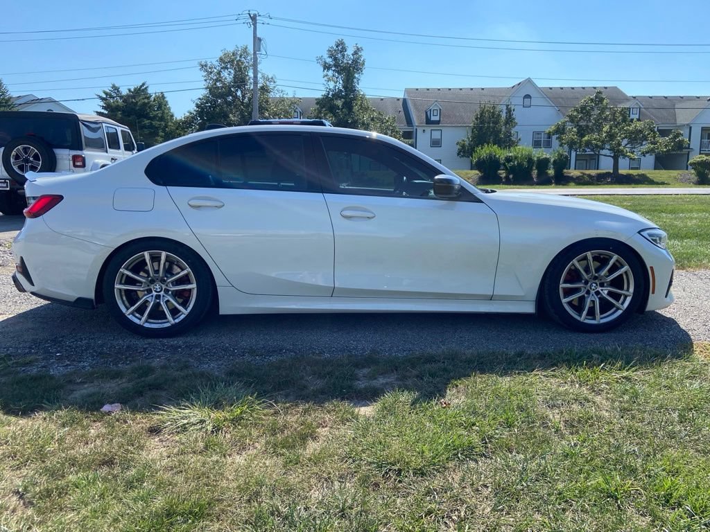Used 2021 BMW 330i xDrive Sedan w/ Premium Package AWD/4WD image 6