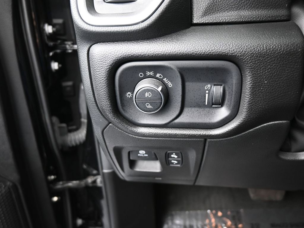 Used 2022 RAM 1500 Big Horn w/ Trailer Tow Group image 33