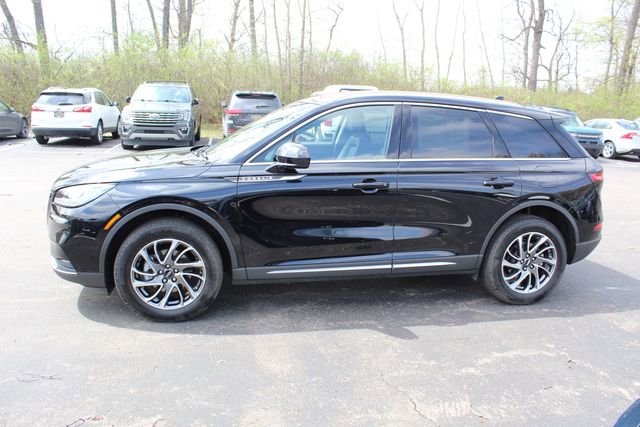 Certified 2022 Lincoln Corsair AWD w/ Equipment Group 101A image 8