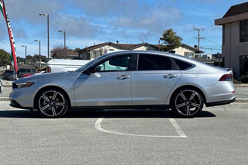 Used 2025 Honda Accord Sport image 6