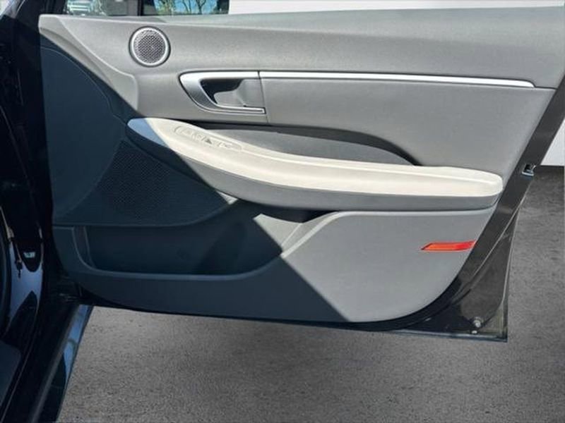 New 2025 Hyundai Sonata SEL image 19