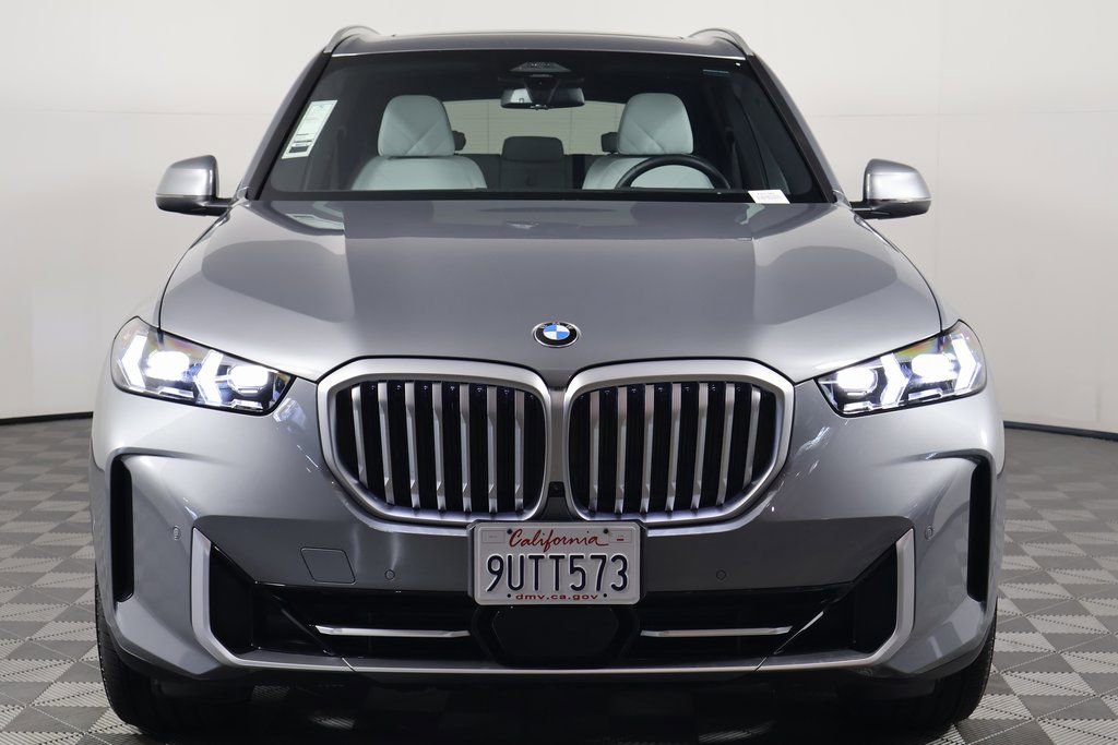 Used 2026 BMW X5 sDrive40i w/ Climate Comfort Package image 2