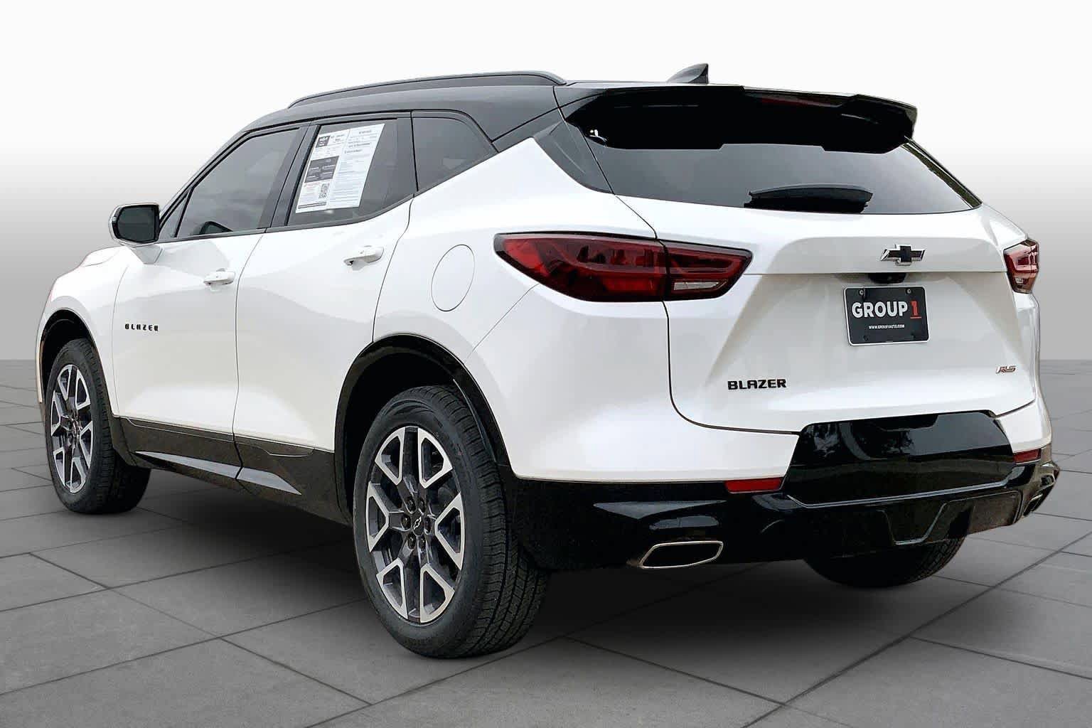 Used 2023 Chevrolet Blazer RS w/ Driver Confidence II Package FWD image 22