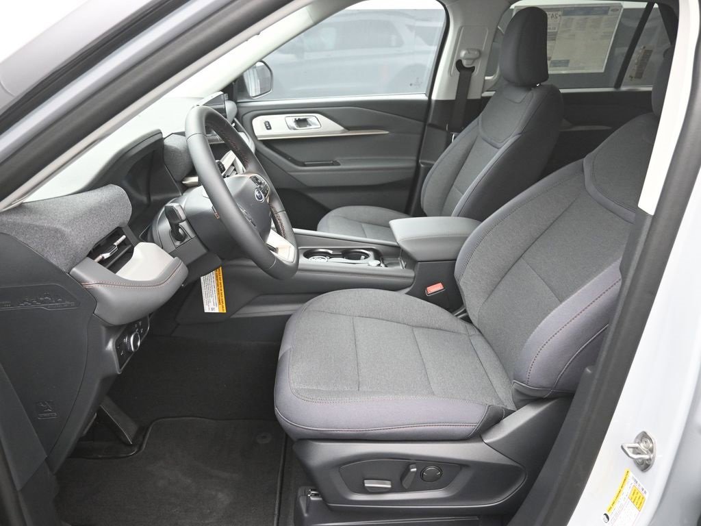 New 2026 Ford Explorer Active image 18