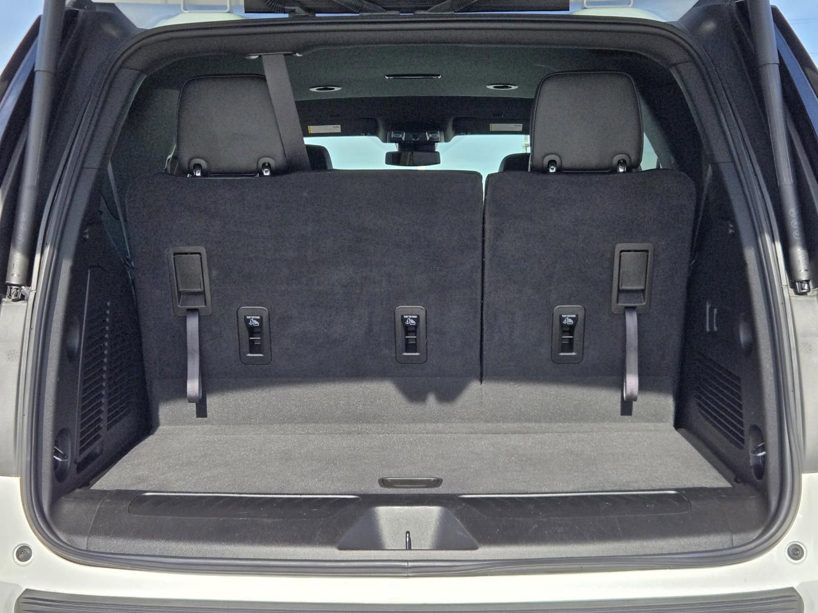 Used 2024 Chevrolet Tahoe LT image 33