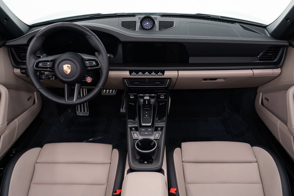 Used 2026 Porsche 911 Carrera GTS RWD image 29