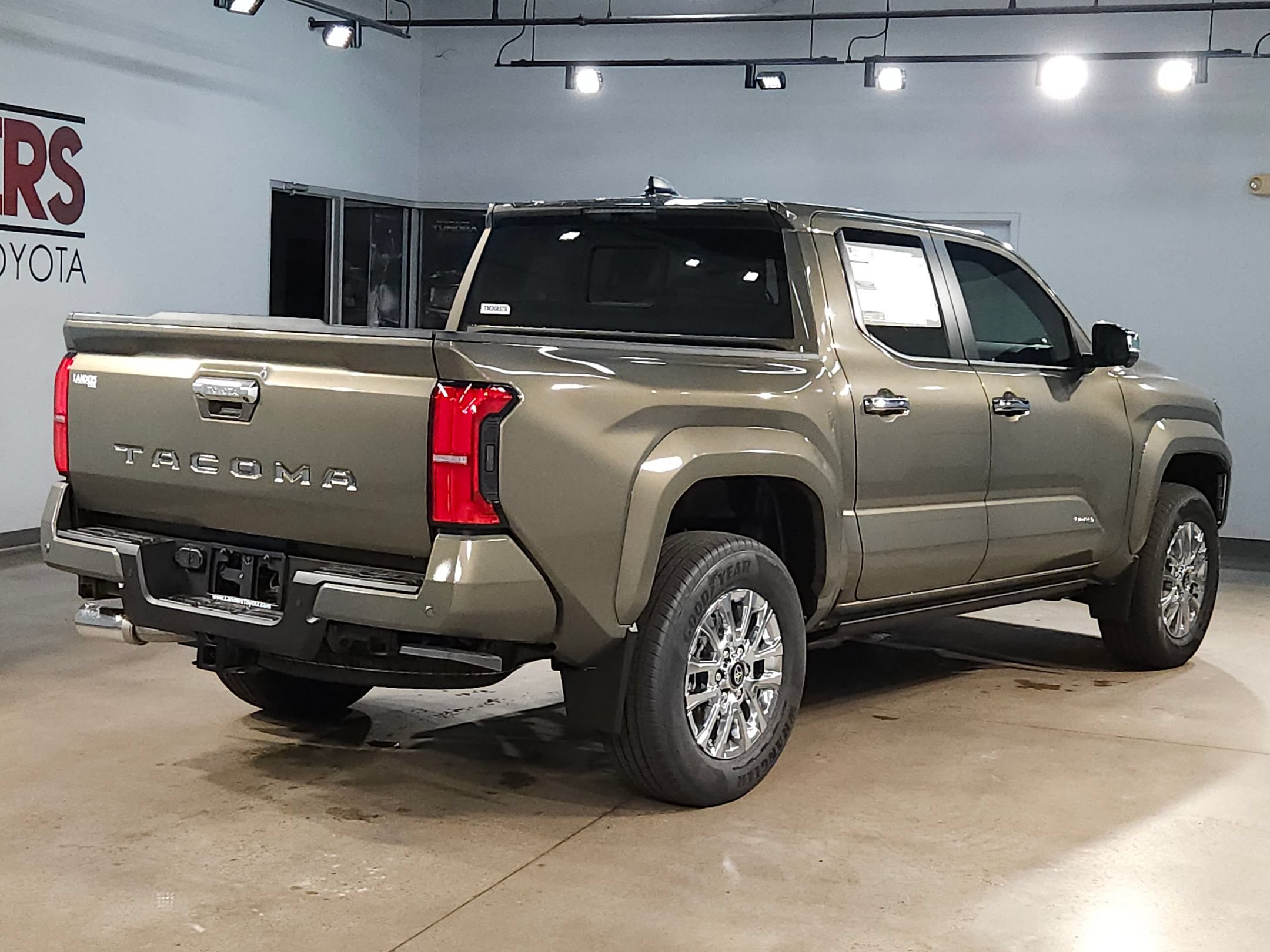 New 2026 Toyota Tacoma Limited AWD/4WD image 7