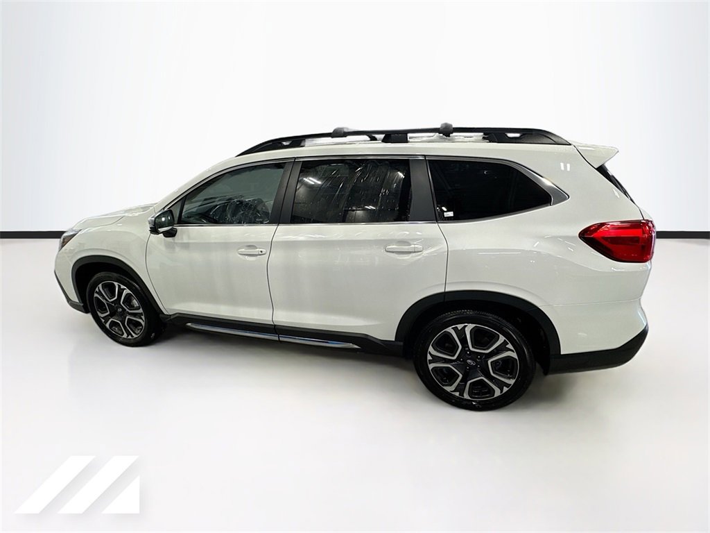 Used 2023 Subaru Ascent Limited w/ Technology Package image 8