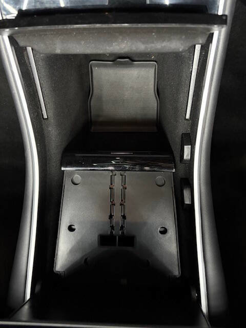 Used 2018 Tesla Model 3 Long Range image 16