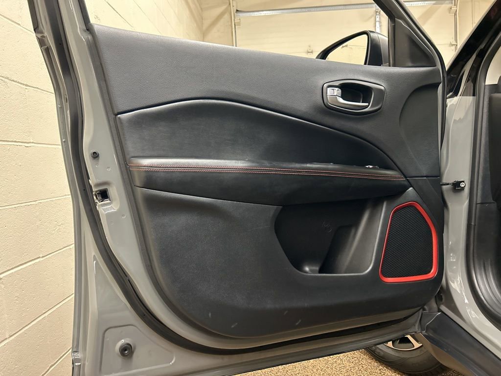 Used 2021 Jeep Compass Trailhawk w/ Convenience Group image 13