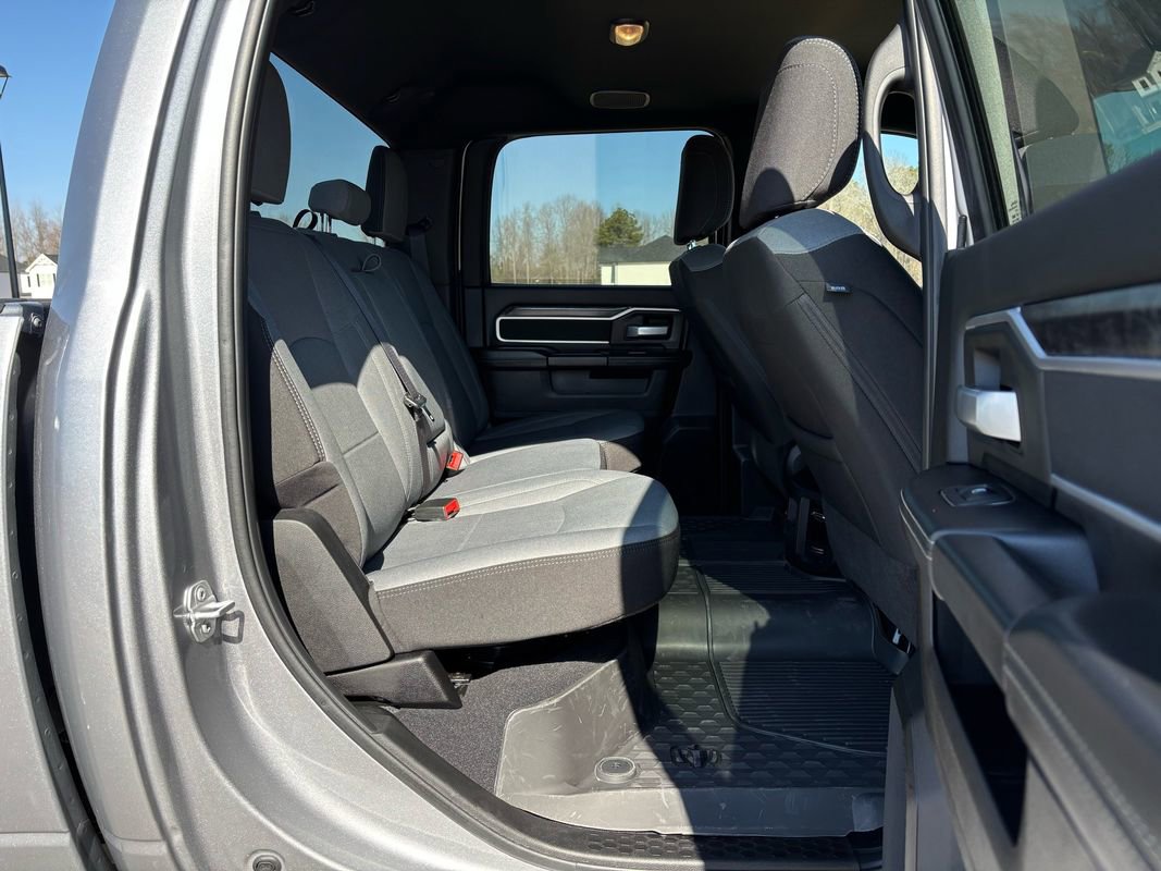 Used 2024 RAM 3500 Big Horn w/ Towing Technology Group image 28