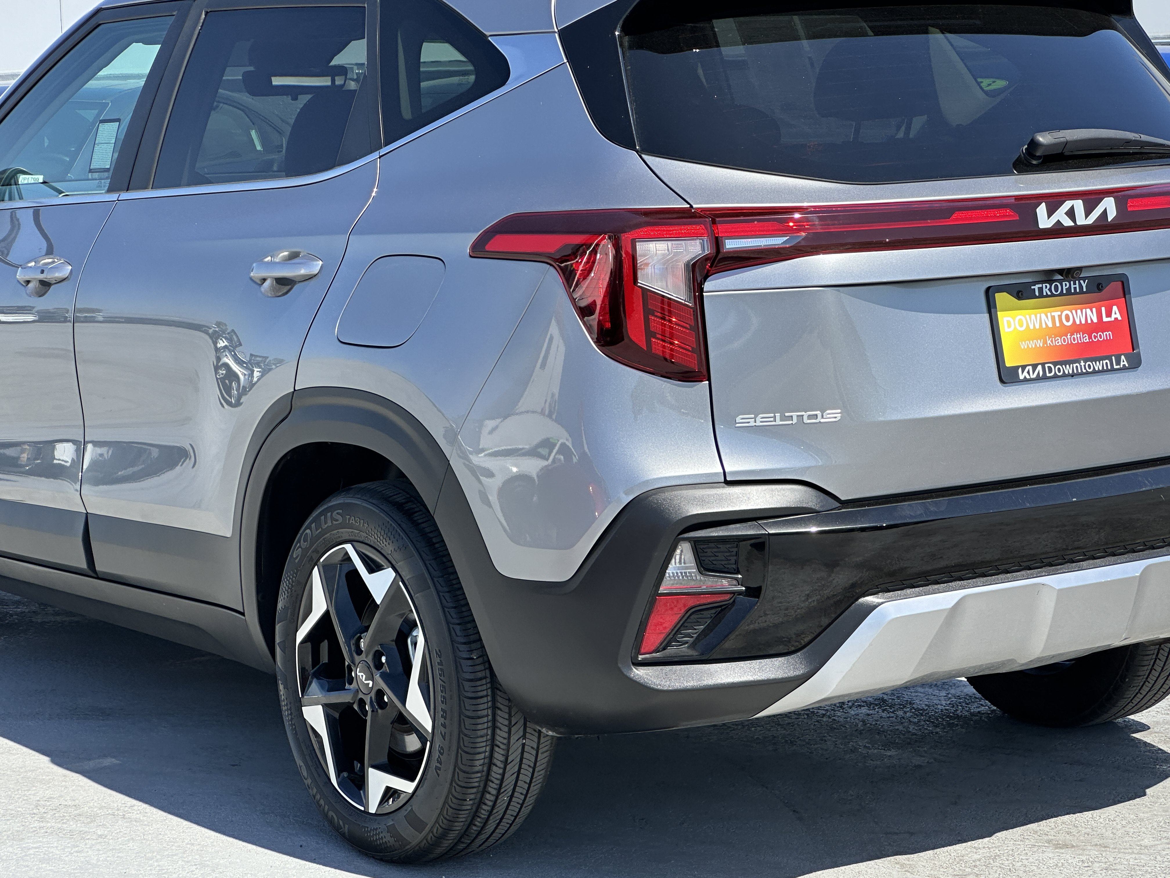 Certified 2024 Kia Seltos EX AWD/4WD image 5