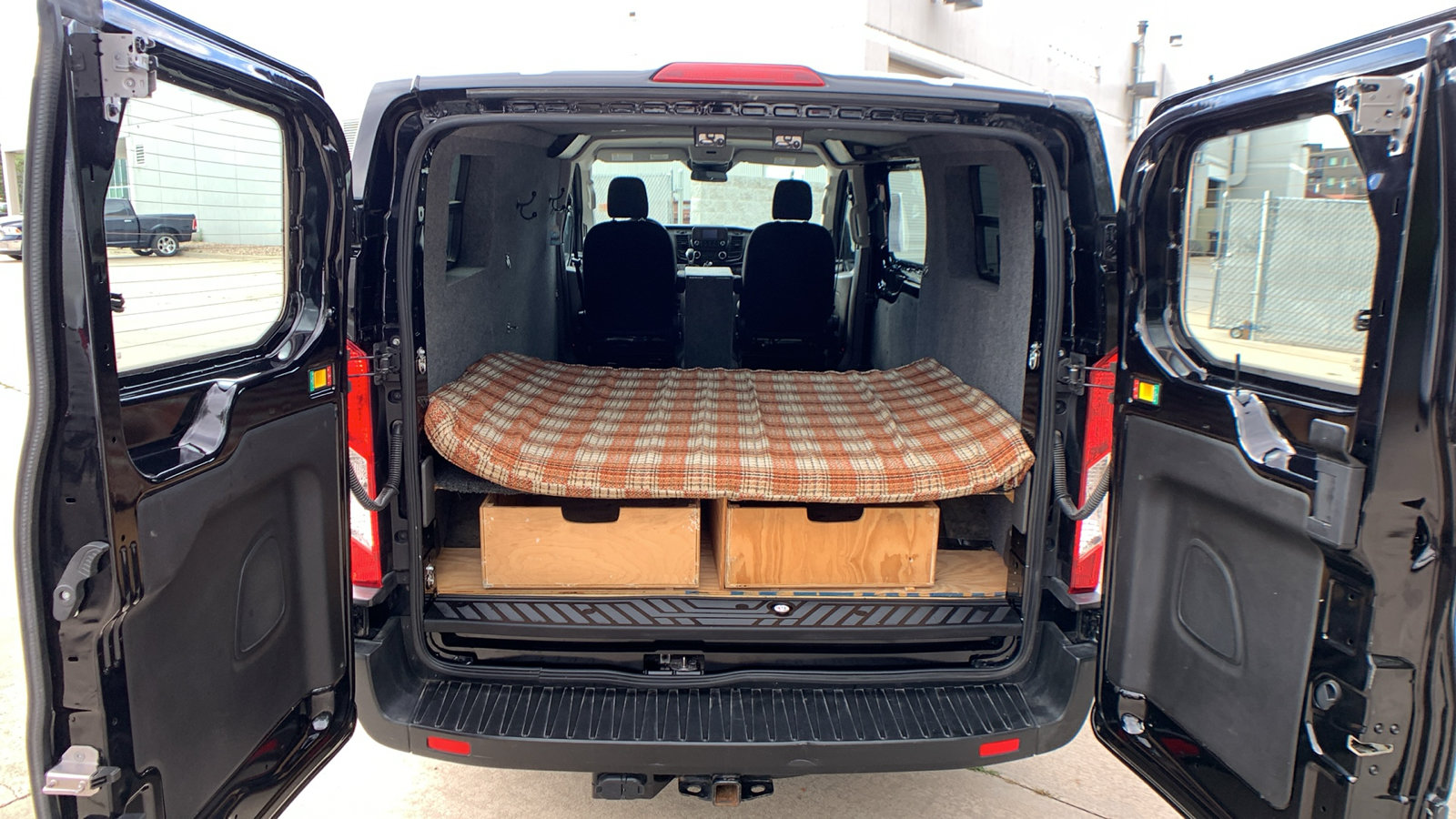 Used 2023 Ford Transit 150 Low Roof AWD w/ Exterior Upgrade Package image 24