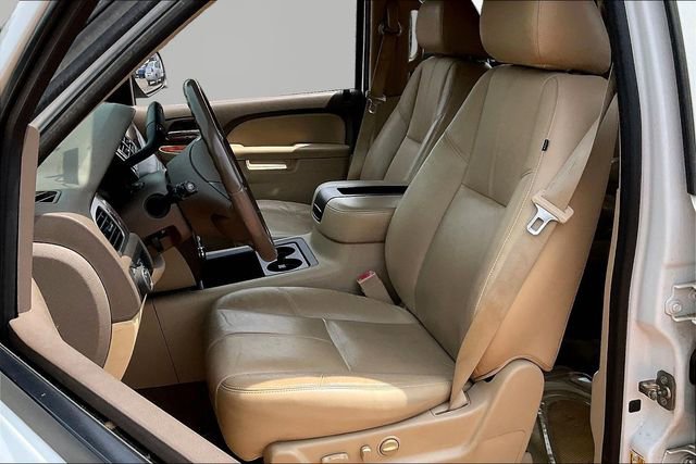 Used 2012 Chevrolet Tahoe LT RWD image 15