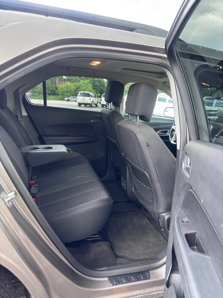 Used 2012 Chevrolet Equinox LT AWD/4WD image 12