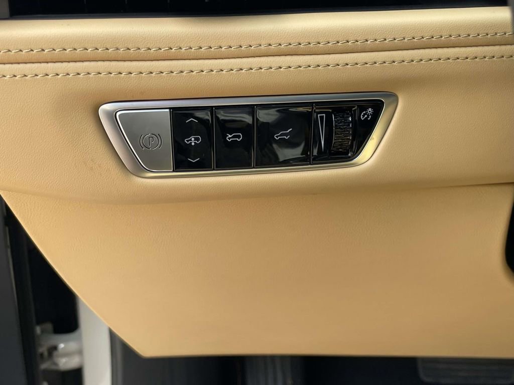 New 2026 Cadillac Escalade IQL Sport 2 w/ LPO, ONYX Package image 23