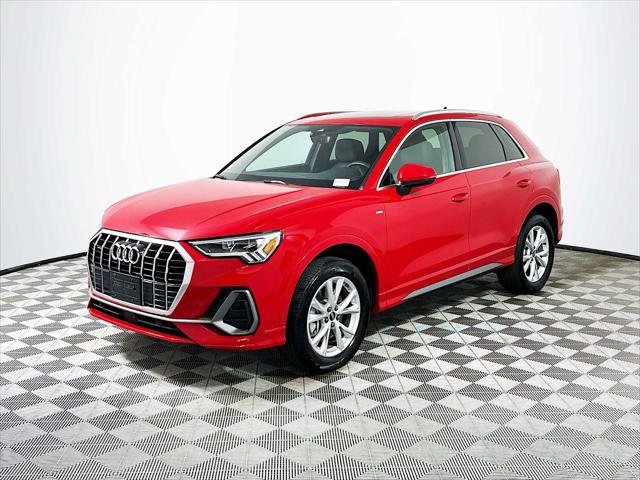 Certified 2023 Audi Q3 2.0T Premium Plus w/ Premium Plus Package image 3