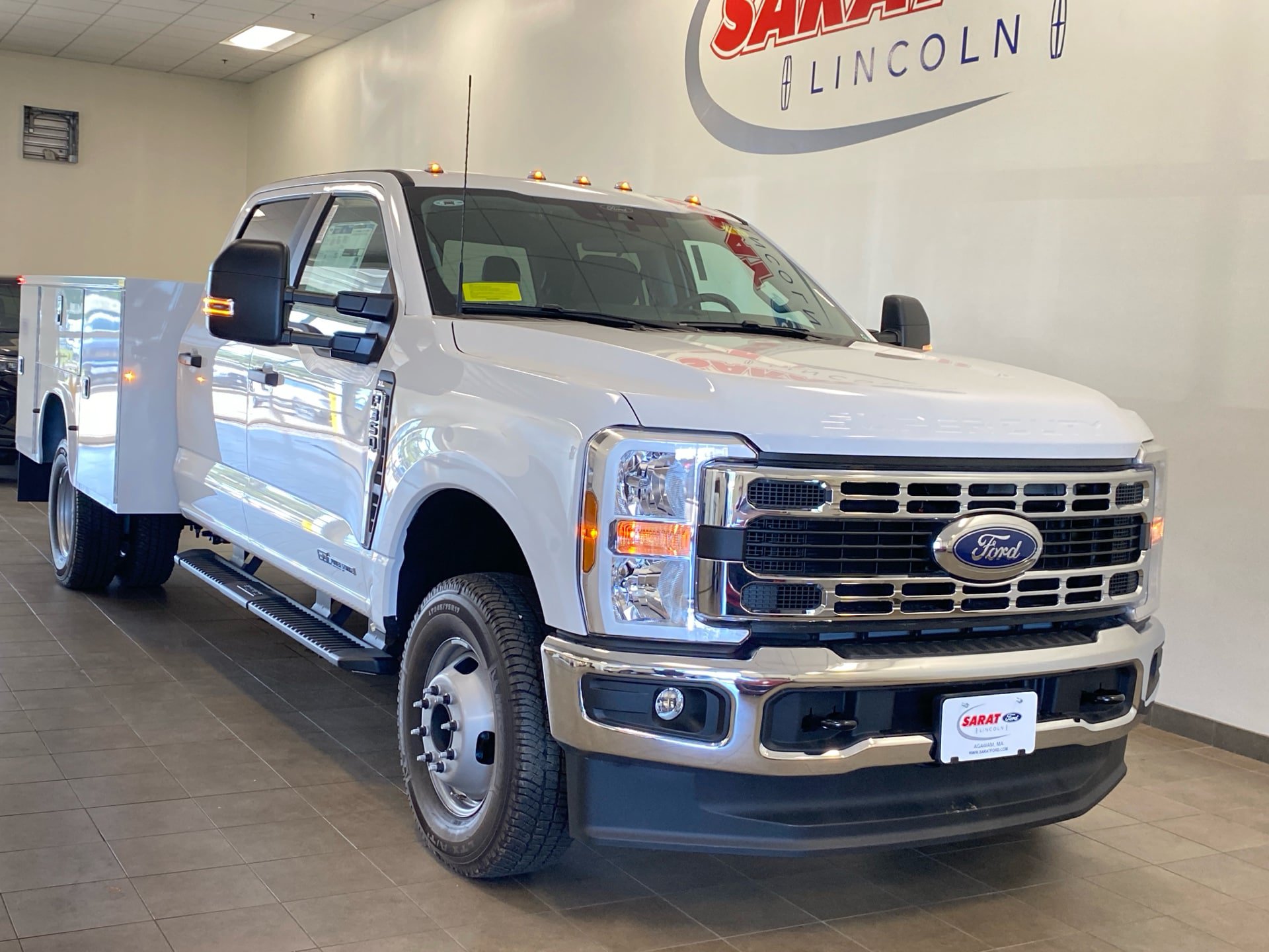 New 2026 Ford F350 XL w/ XL Chrome Package AWD/4WD image 2
