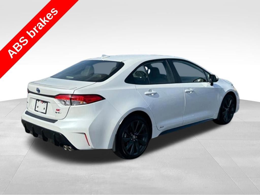 Certified 2025 Toyota Corolla SE w/ SE Premium Package AWD/4WD image 7