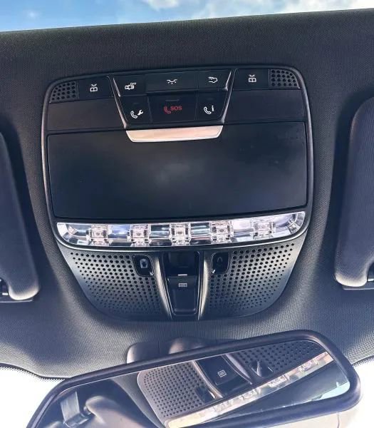 Used 2019 Mercedes-Benz GLC 300 w/ Parking Assistance Package image 41