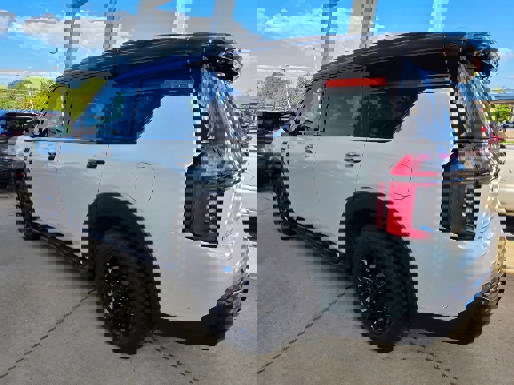 New 2026 Nissan Armada PRO-4X w/ Captain's Chari Seat Package image 5