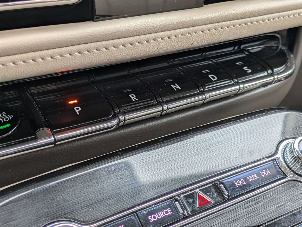 Used 2023 Lincoln Nautilus Reserve w/ Luxury Package image 19