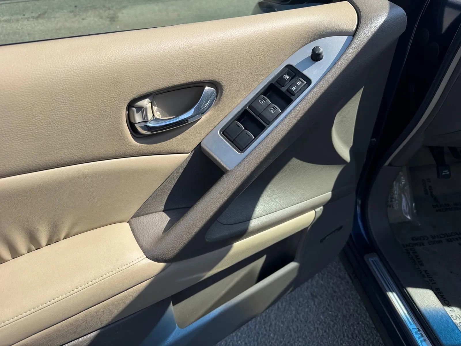 Used 2010 Nissan Murano SL w/ Leather Pkg image 19