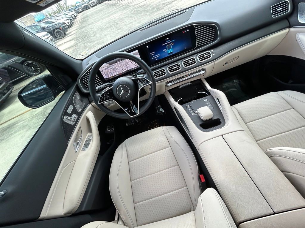 Used 2025 Mercedes-Benz GLE 450e 4MATIC image 8