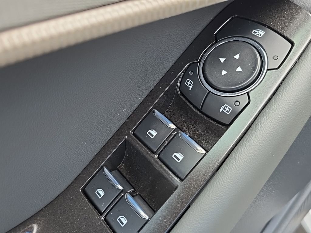 New 2026 Ford Explorer Active image 8