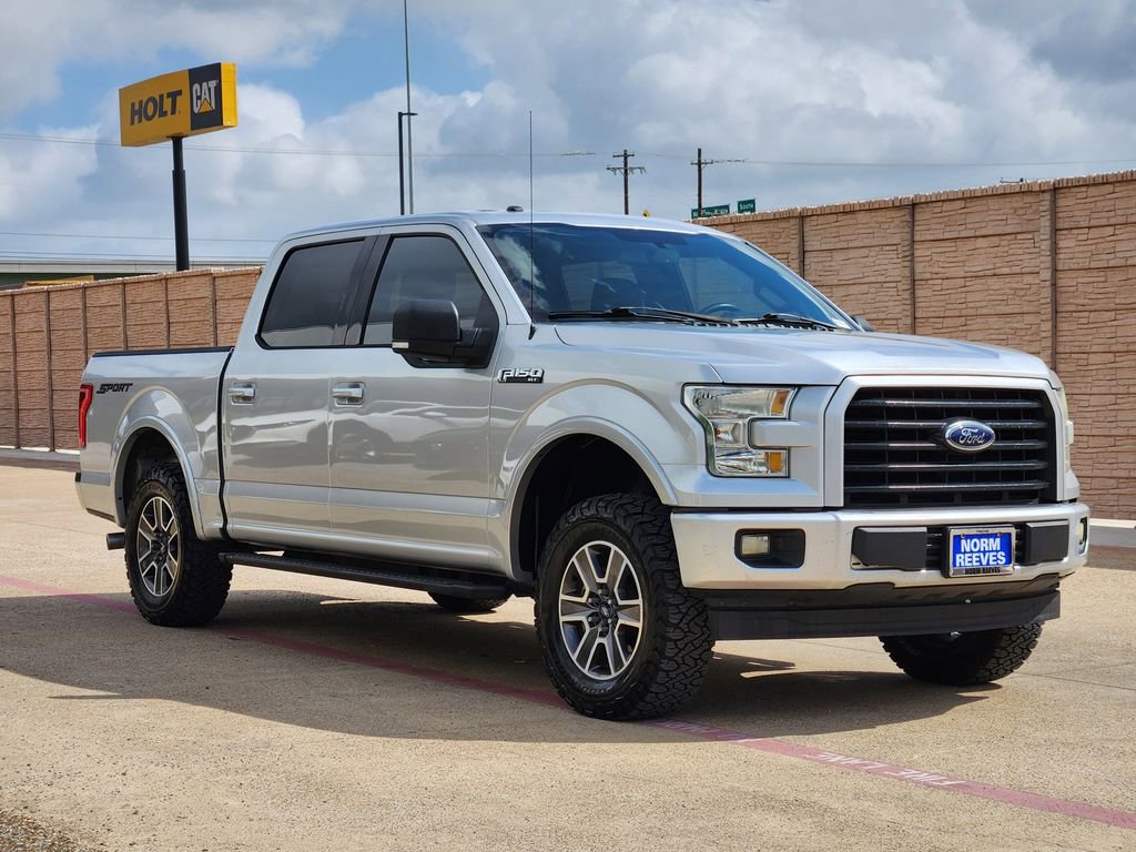 Used 2017 Ford F150 XLT w/ Equipment Group 302A Luxury RWD image 3