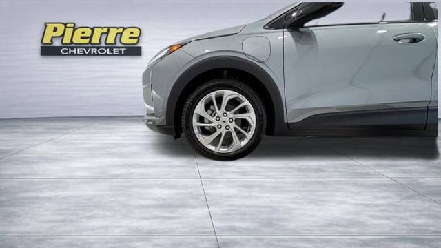 New 2027 Chevrolet Bolt LT w/ Comfort Package image 9