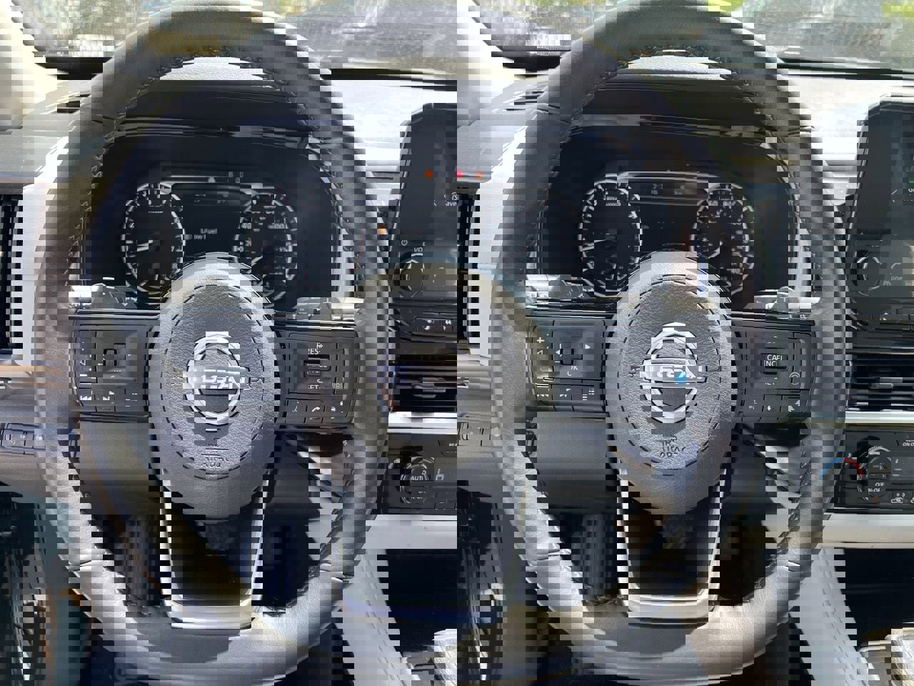 Certified 2024 Nissan Pathfinder SL w/ Black Appearance Package image 6