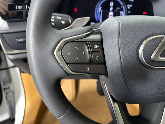 Used 2025 Lexus RZ 450e image 15