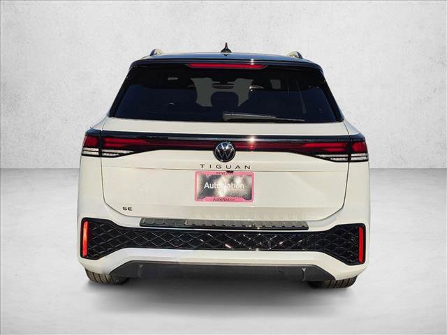 New 2026 Volkswagen Tiguan SE R-Line FWD image 8