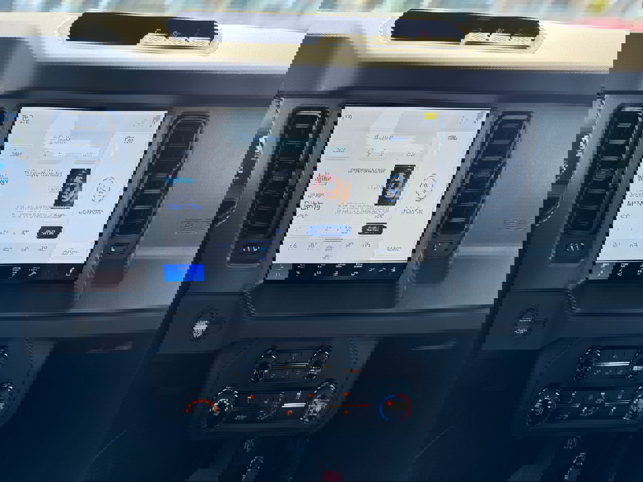 New 2025 Ford Bronco 2-Door image 14