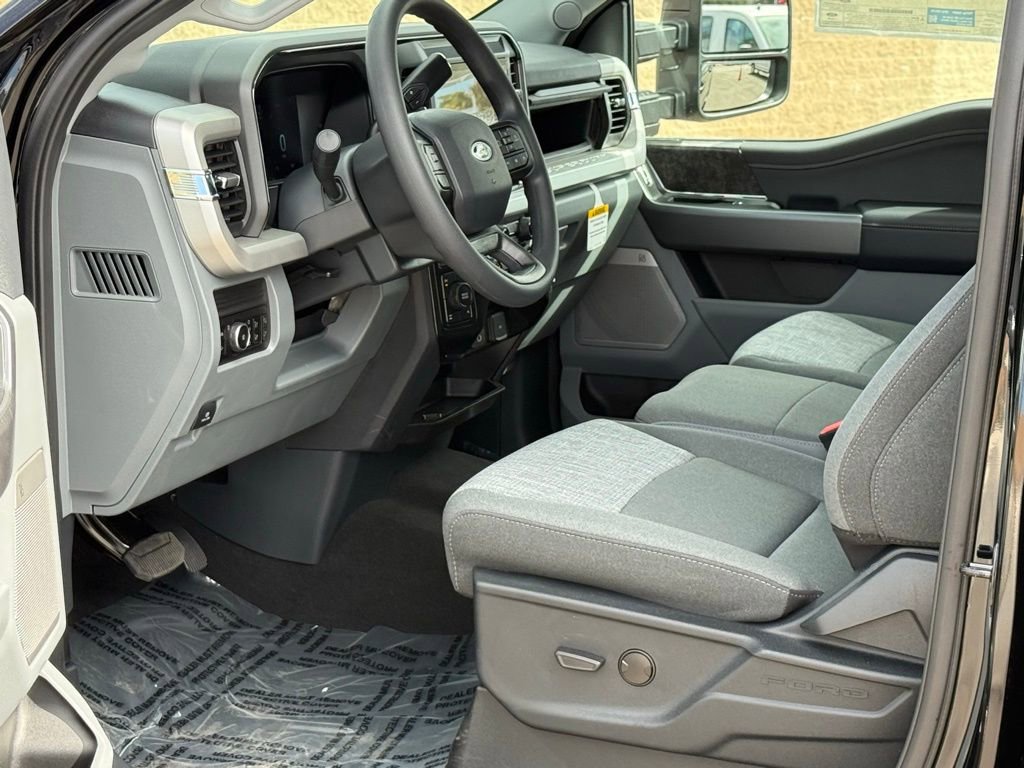 New 2026 Ford F250 XLT image 7
