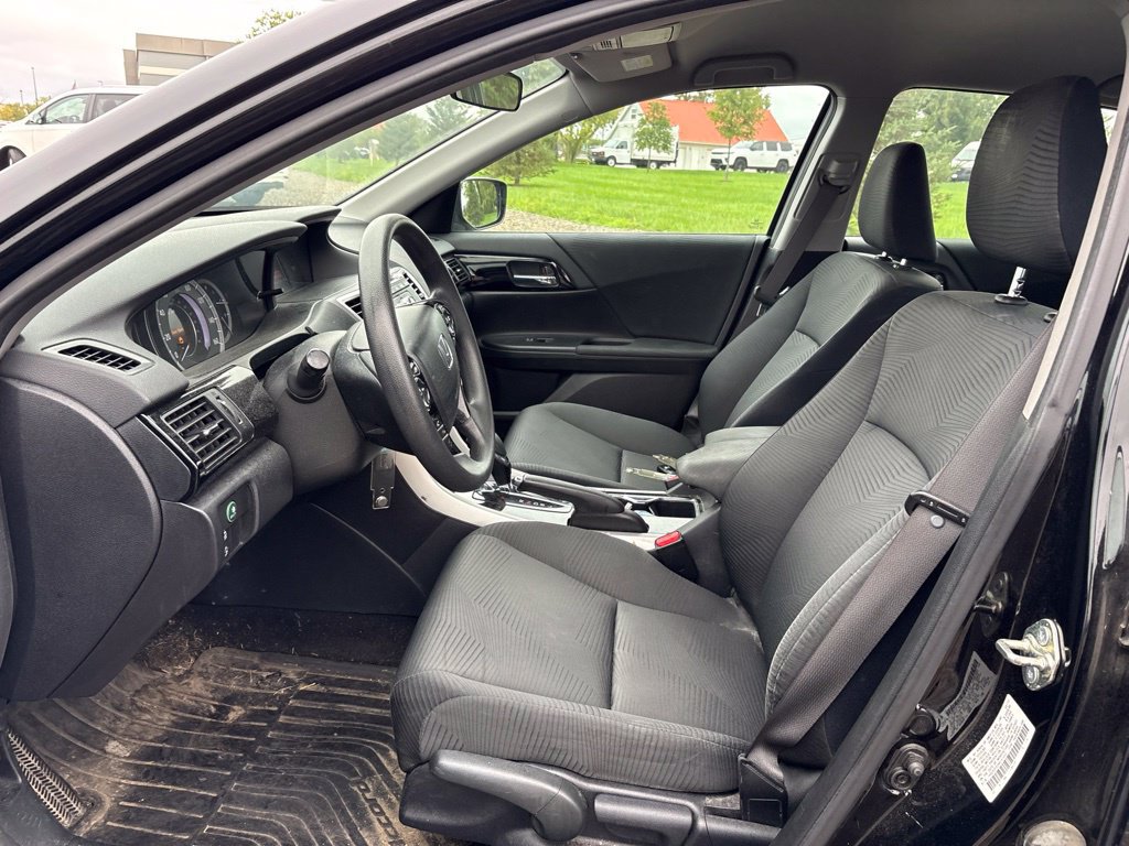 Certified 2017 Honda Accord LX image 13