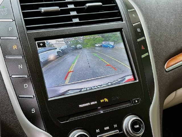 Used 2019 Lincoln MKC Select w/ Select Plus Package FWD image 14