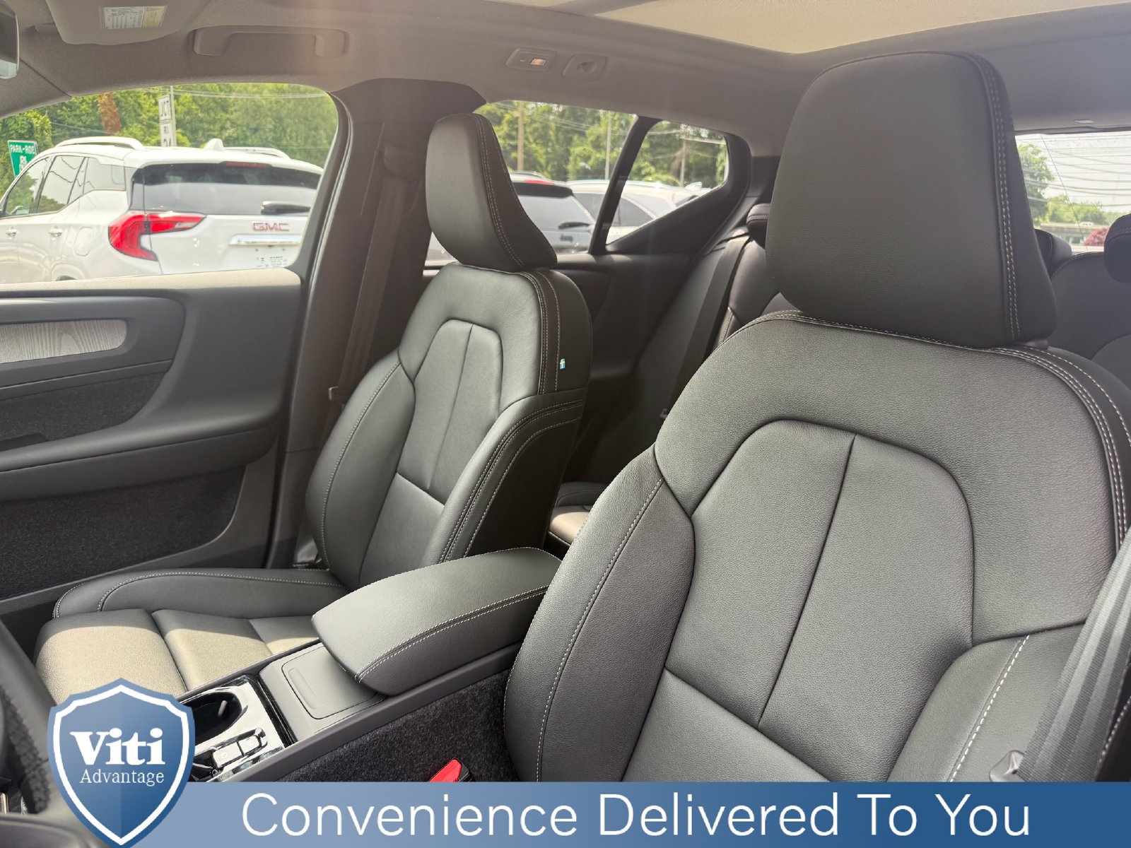 New 2026 Volvo XC40 B5 Plus w/ Protection Package Premier AWD/4WD image 13