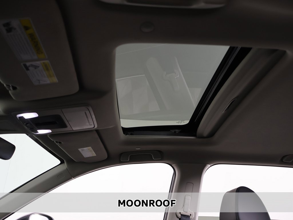 Used 2023 Honda CR-V EX-L image 3