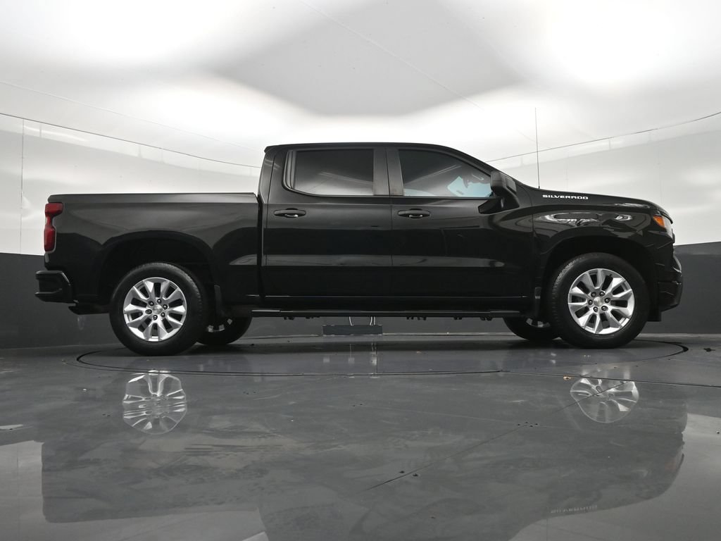 Used 2022 Chevrolet Silverado 1500 Custom RWD image 32
