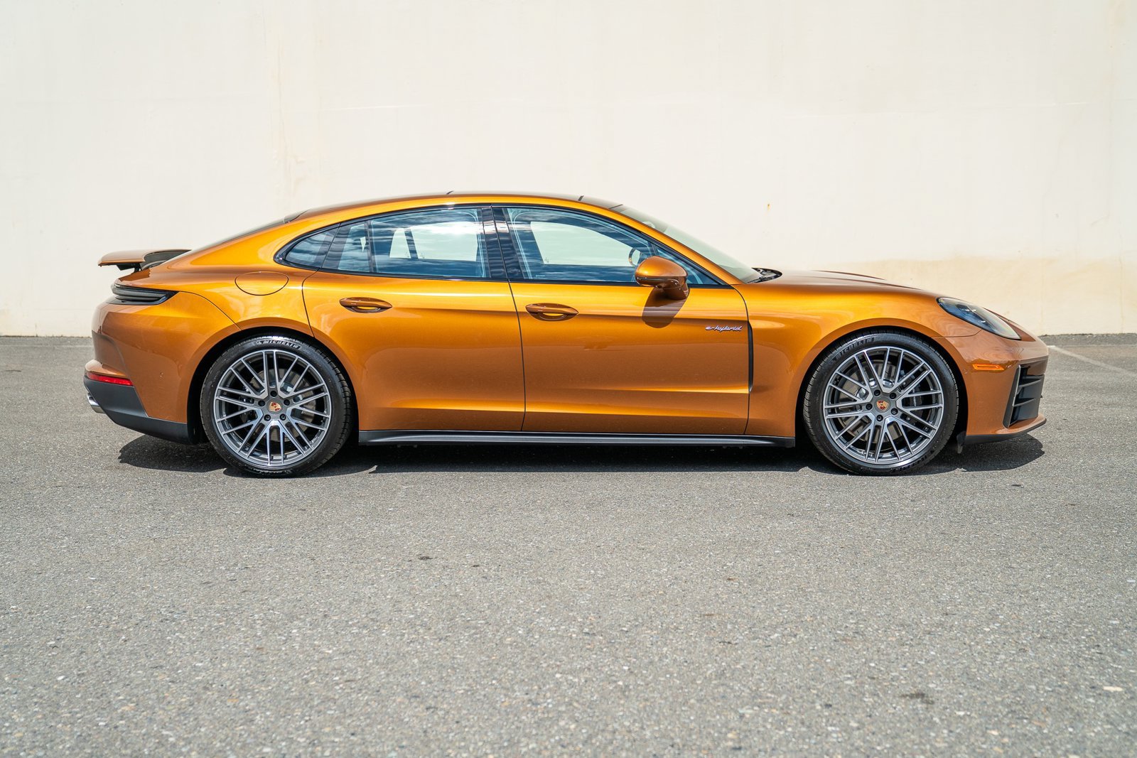 Certified 2025 Porsche Panamera 4 AWD/4WD image 8