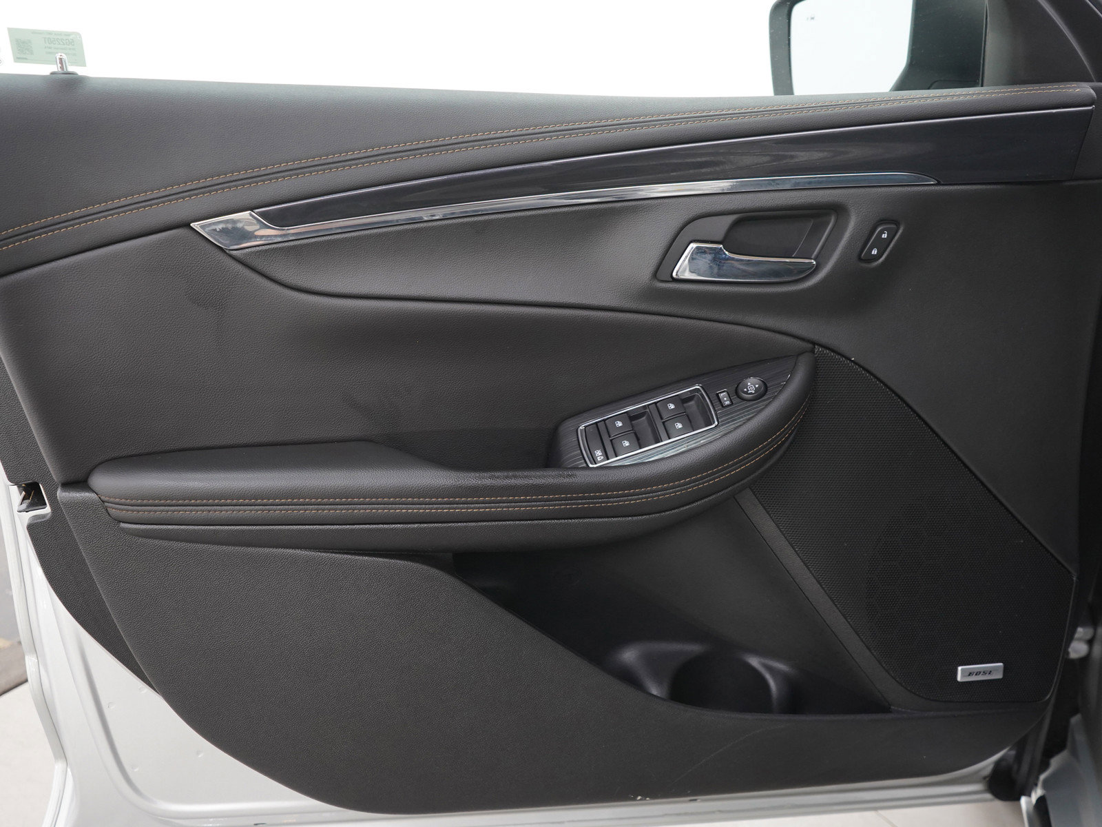 Used 2018 Chevrolet Impala Premier FWD image 19