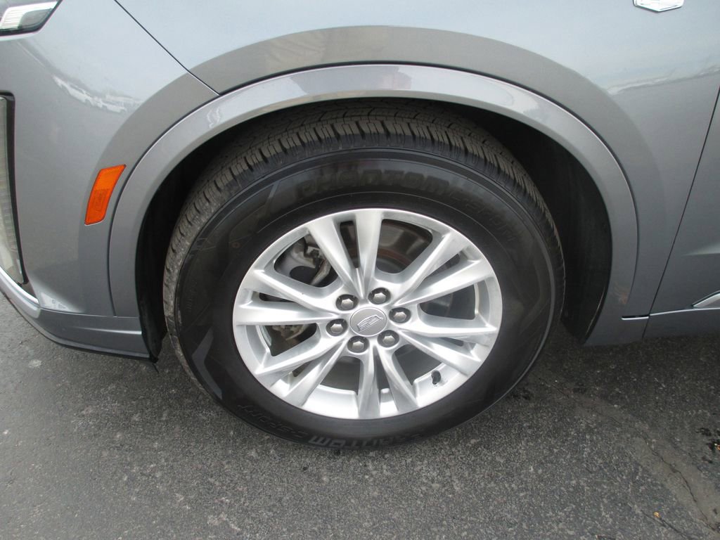 Used 2021 Cadillac XT6 Luxury image 16