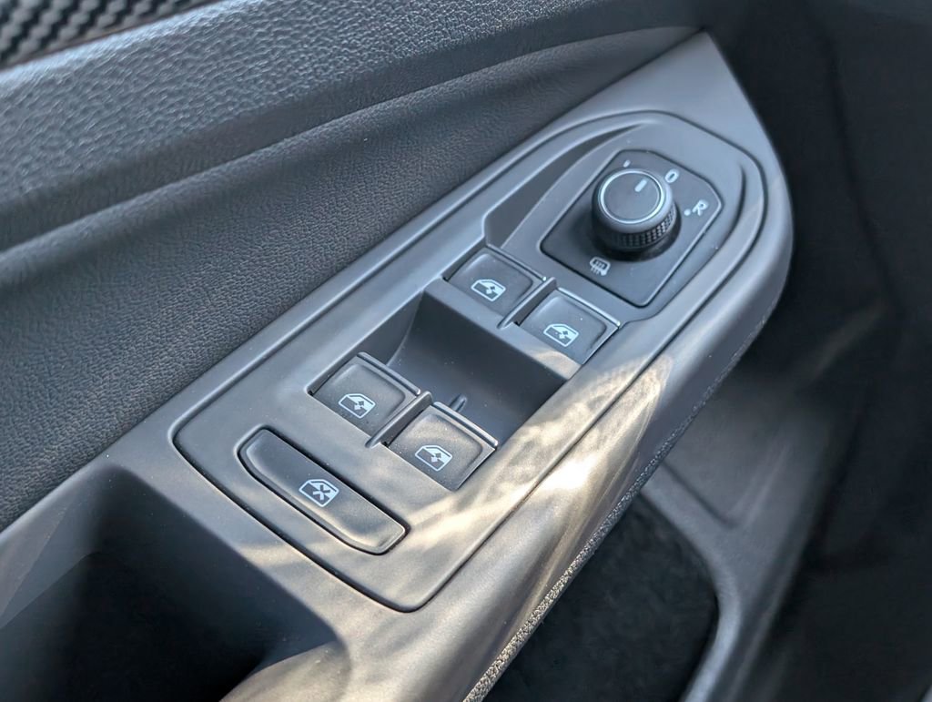 Used 2023 Volkswagen Golf 20th Anniversary Edition image 22