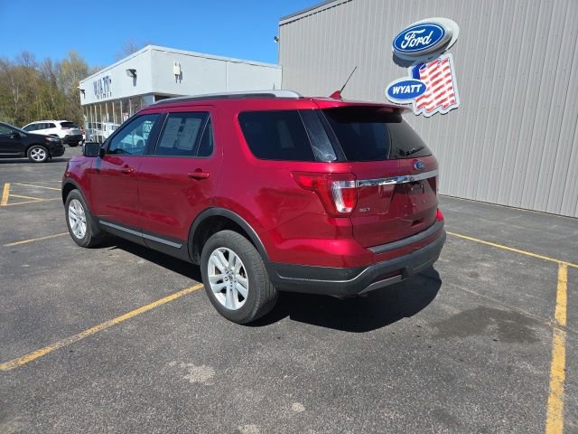 Used 2019 Ford Explorer XLT w/ Equipment Group 202A AWD/4WD image 8