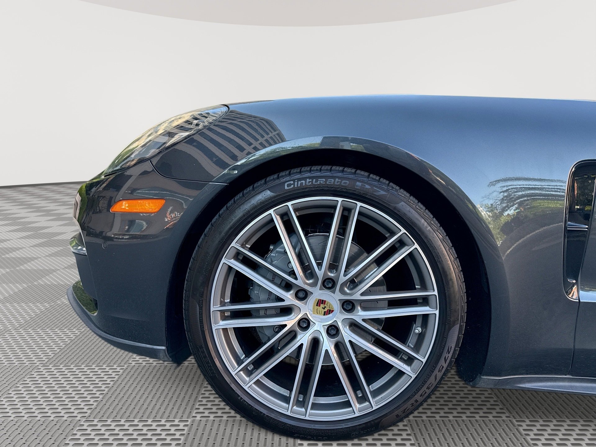 Used 2018 Porsche Panamera 4S AWD/4WD image 19
