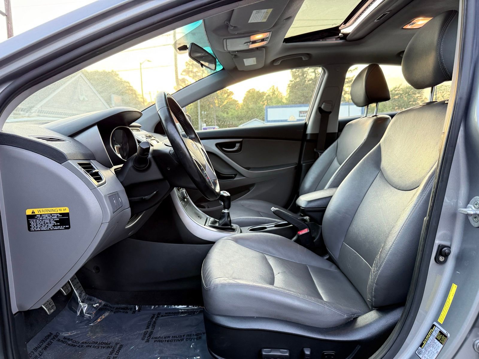 Used 2015 Hyundai Elantra Sport FWD image 12