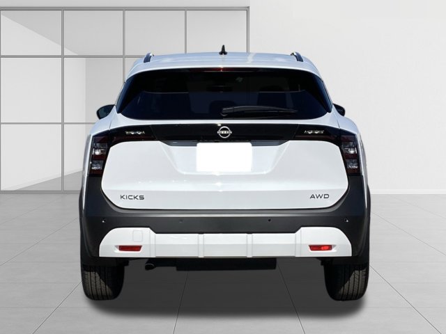 New 2027 Nissan Kicks SV AWD/4WD image 5